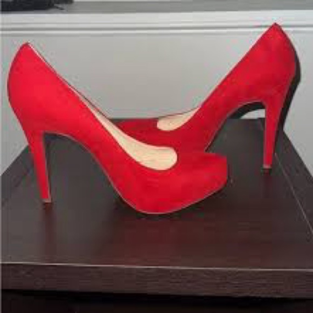 Jessica Simpson Red High Heels - Picture 3 of 10